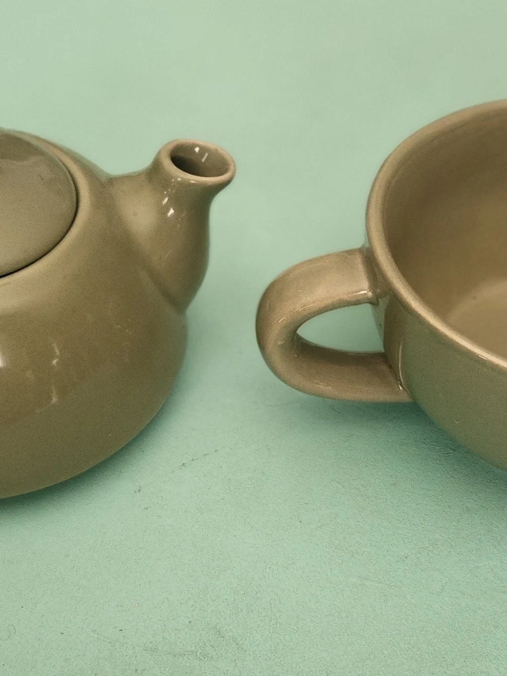Ceramic Tea For One Set in Olive Green